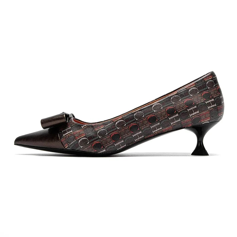 Ansoff women's low heeled pointed shoes with British patchwork design, elegant fashion footwear for female commuting and stylish occasions.