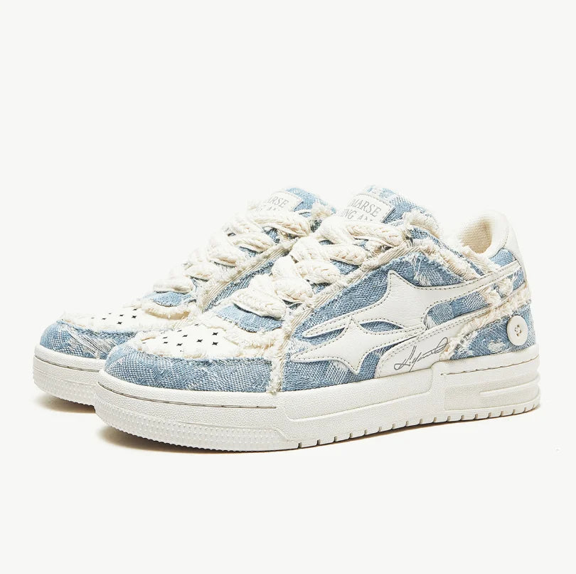 Ansoff women's and men's retro tennis sneakers in white leather with star design, casual outdoor sport shoes for couple wear.