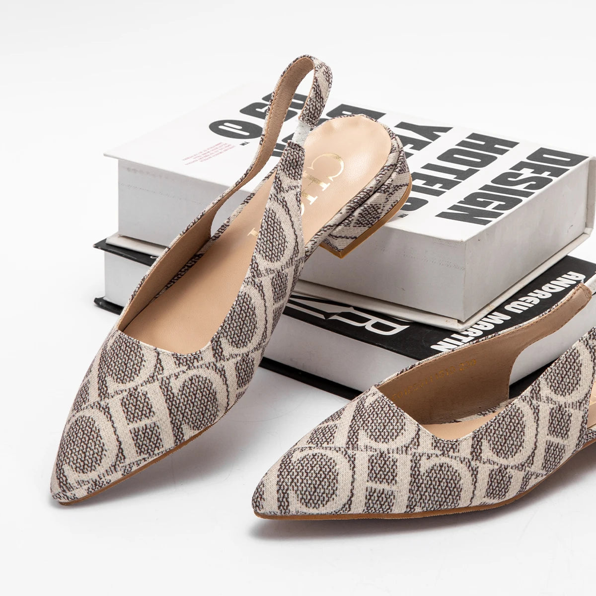 Classic Style Fashion Women's Heeled Single Shoes Wear Comfortable Letter Print Design Retro Versatile - Acros