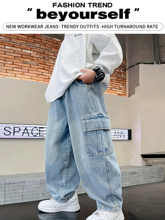 Boy's large-sized casual four-season wearable stylish and handsome street straight-leg workwear casual jeans.