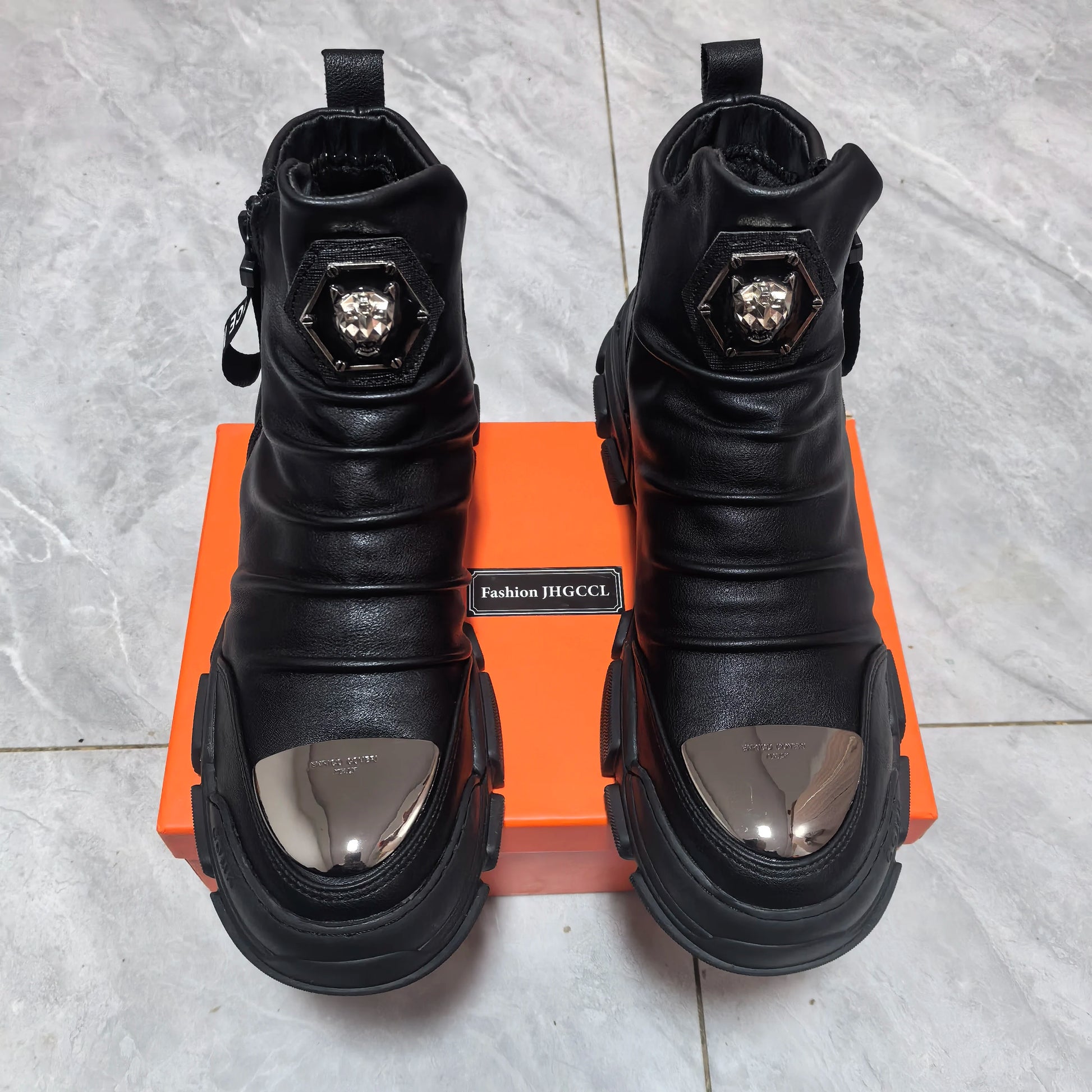 Black men's Ansoff winter snow boots with high cotton lining, casual leather ankle boots suitable for autumn and winter wear.